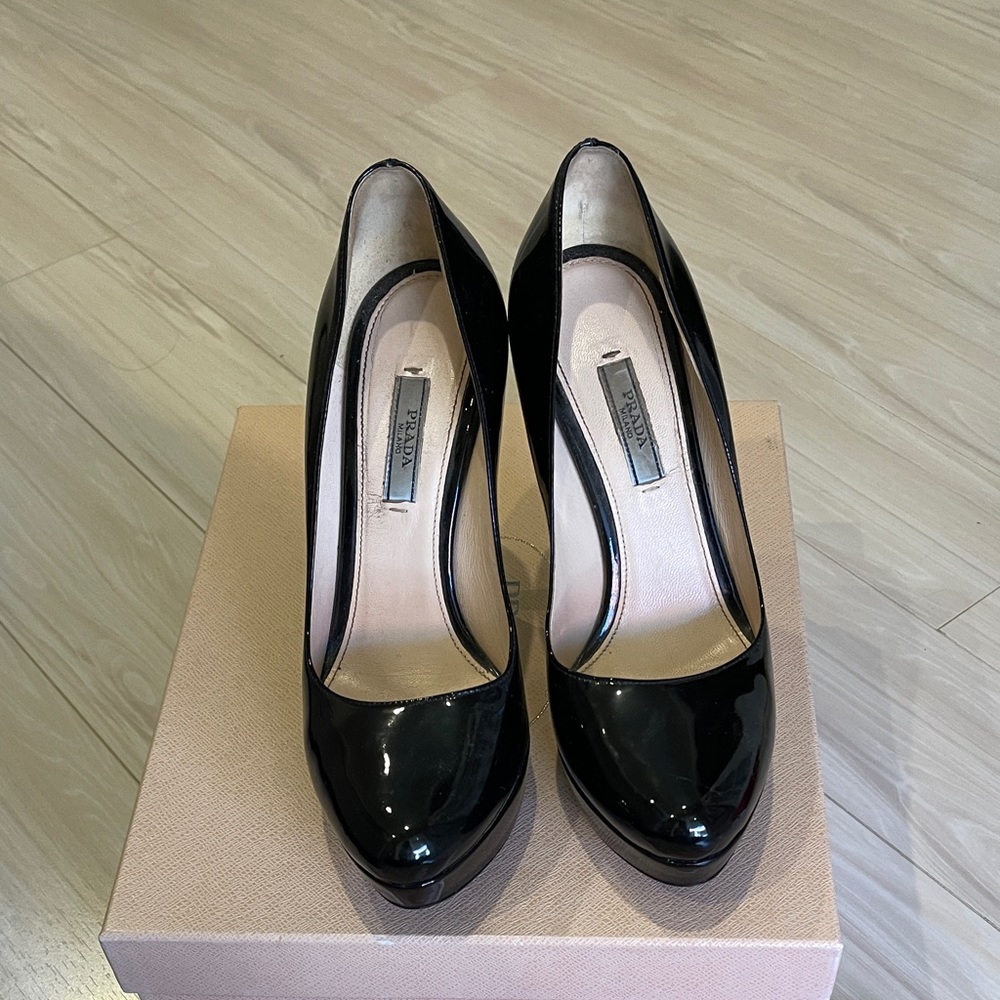Prada black heels size 37.5